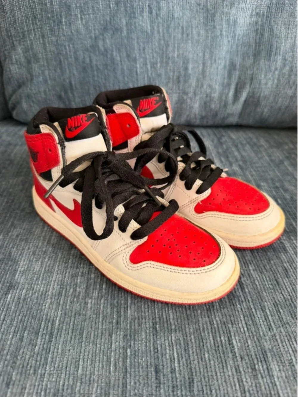 Nike Air Jordan 1 Retro High OG PS 'Heritage' youth sneakers size Y1